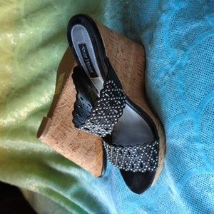 White House Black Market Melina Wedges, sz 8M